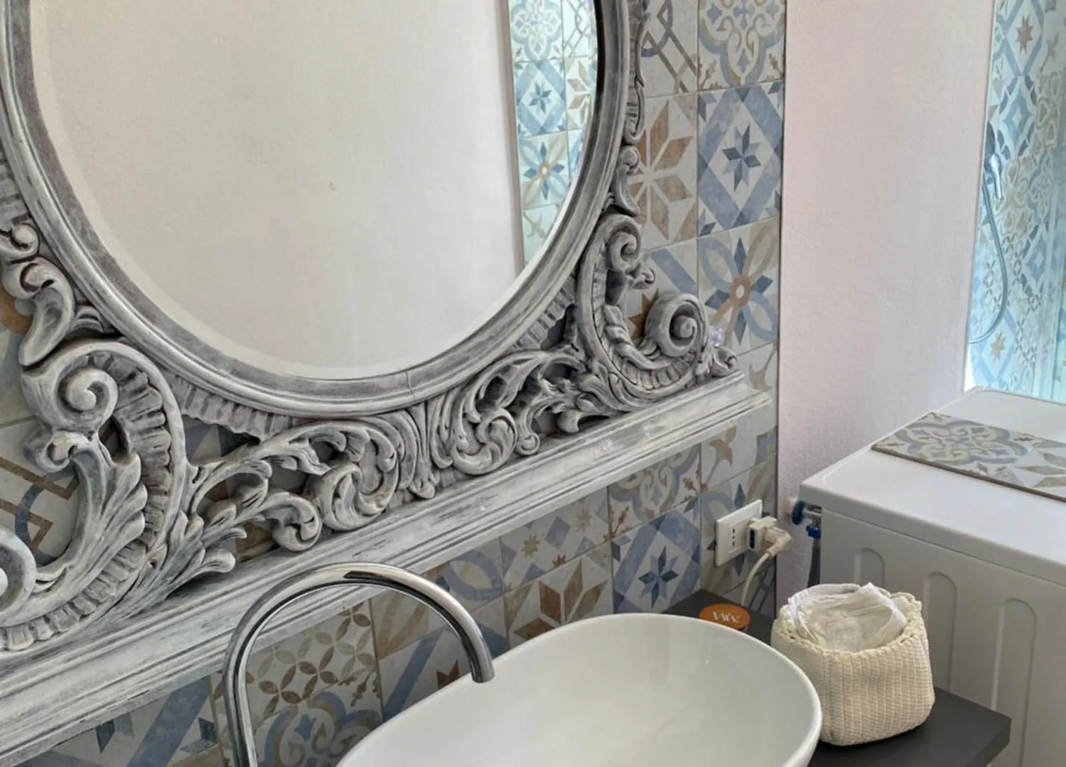 Officina Scrittoria Daire Milano 0*,  İtalya